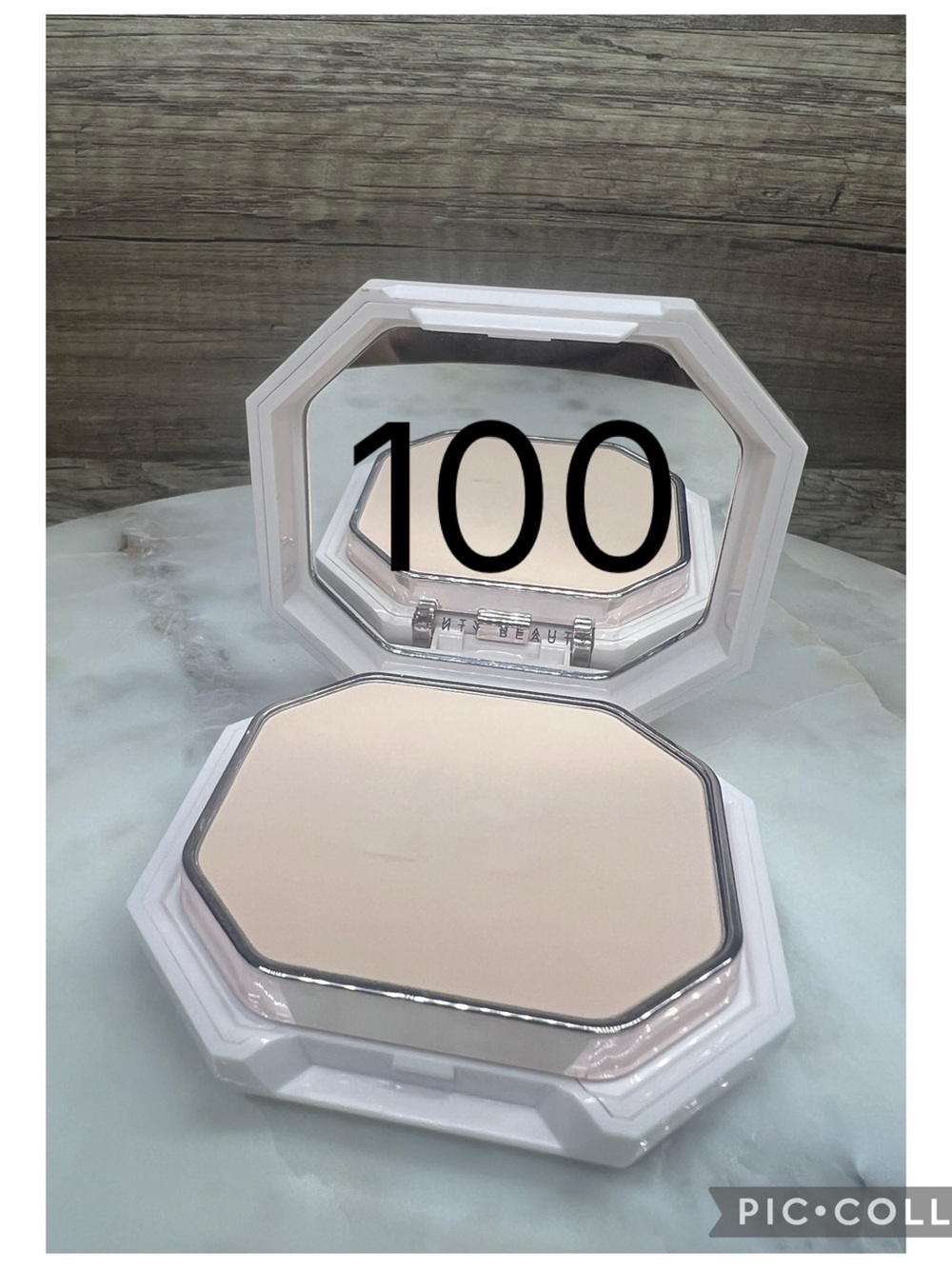 FENTY BEAUTY by Rihanna Pro Filt’r Soft Matte Powder Foundation - SHADE 100